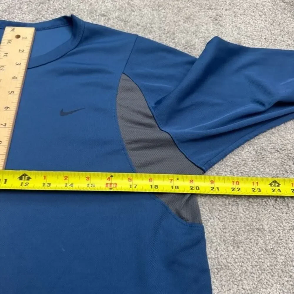 Nike Vintage Y2K Long Sleeve Active T-Shirt Mens Medium Blue Crew Athletic Tee